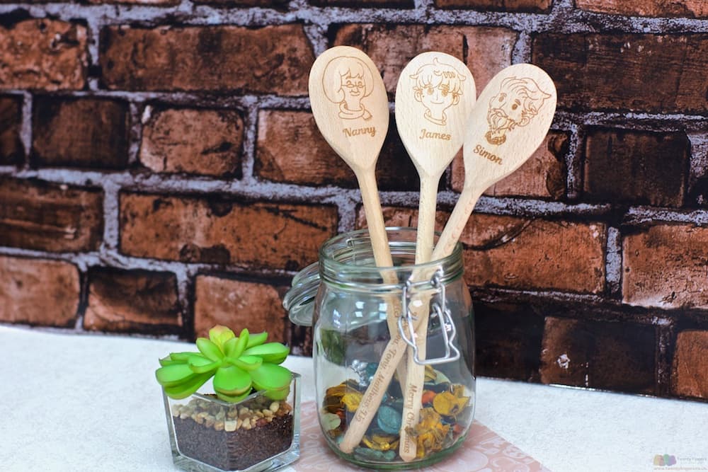 Personalised wooden spoons